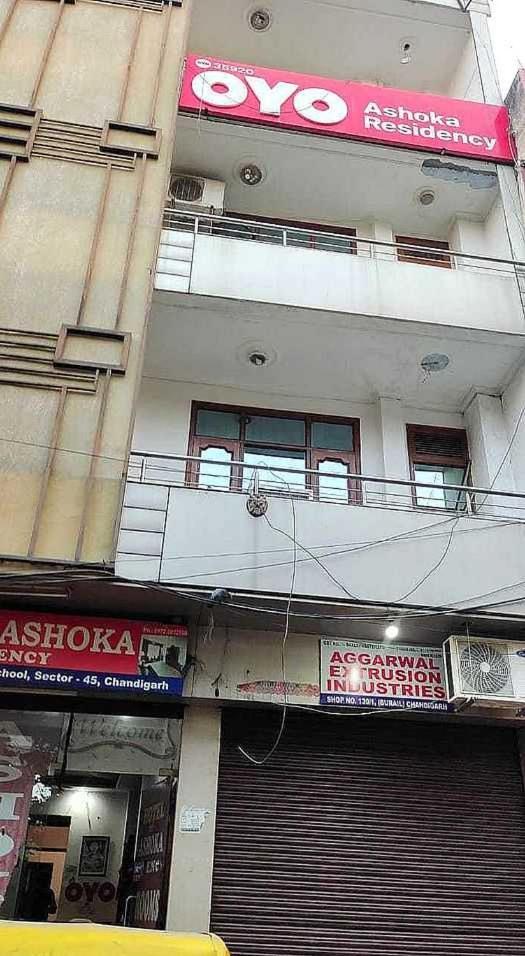 Hotel O Ashoka Residency Chandīgarh Exteriör bild