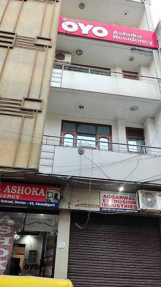 Hotel O Ashoka Residency Chandīgarh Exteriör bild